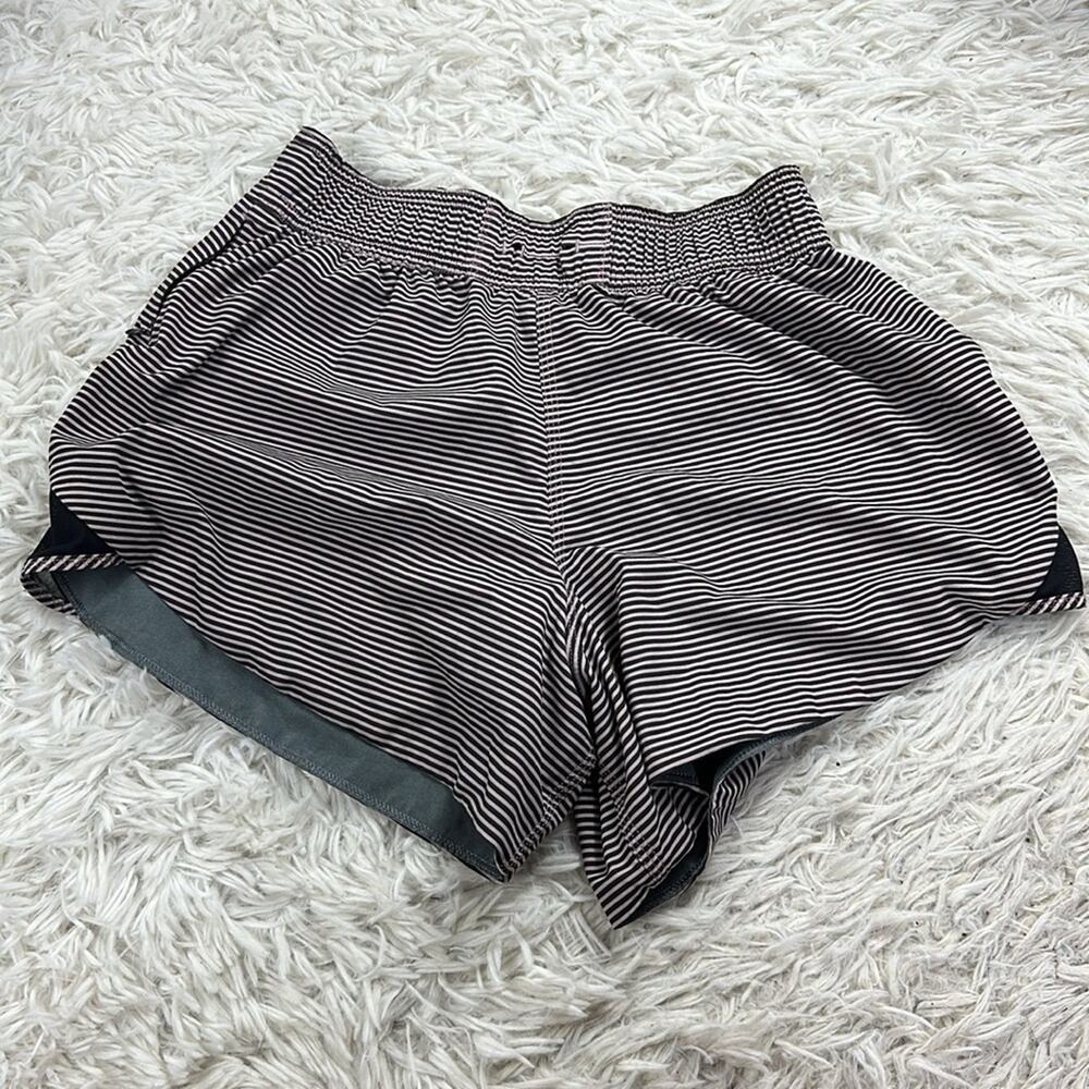 Lululemon Go The Distance Short Mini Pop Stripe Printed Mink Berry Black / Heath
